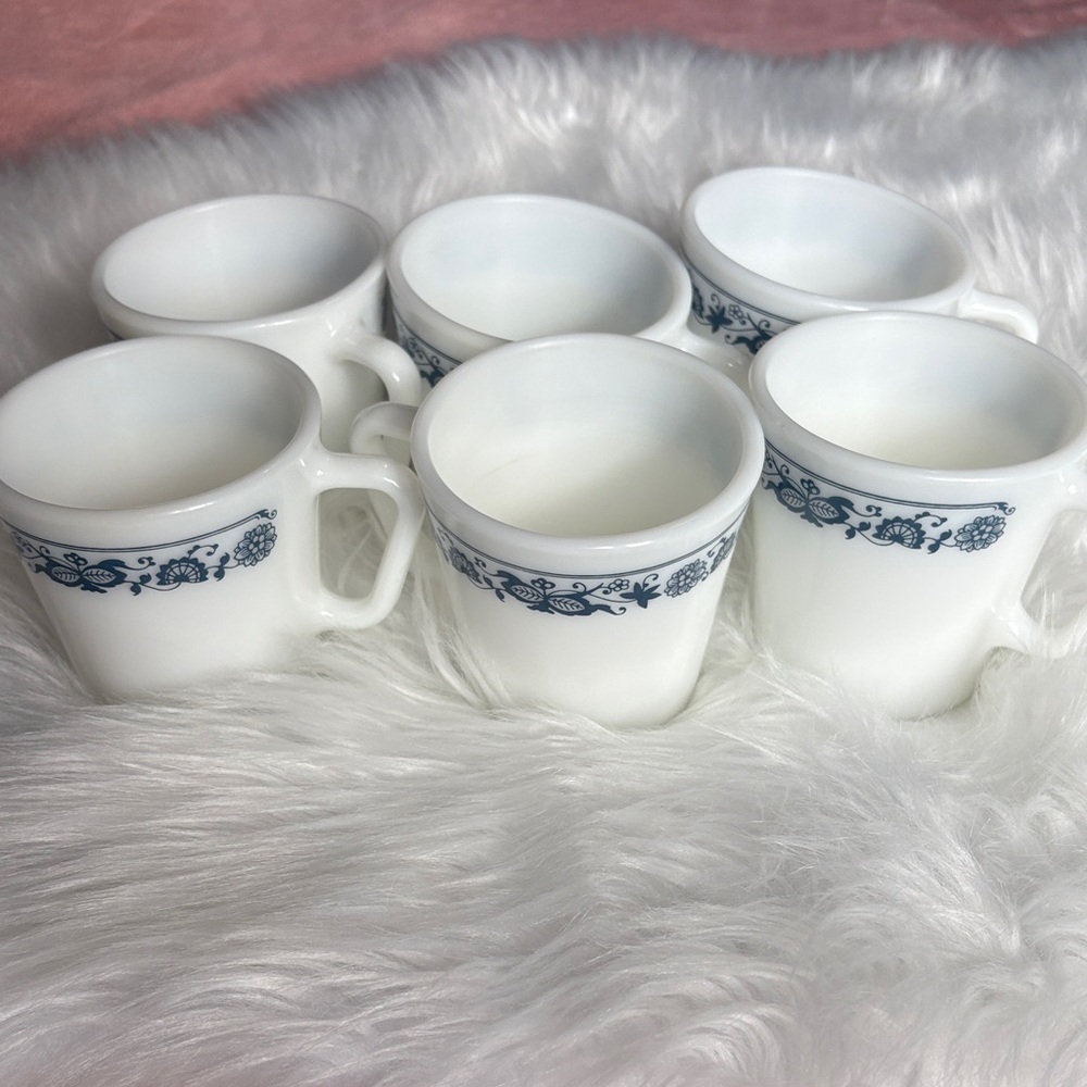 Vintage Pyrex Old Town Milk Mugs Set